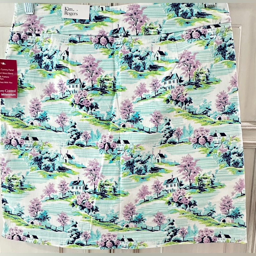 NWT Kim Rogers SZ 10 Scenic Print Women's Skorts pull on tummy control - Picture 2 of 7